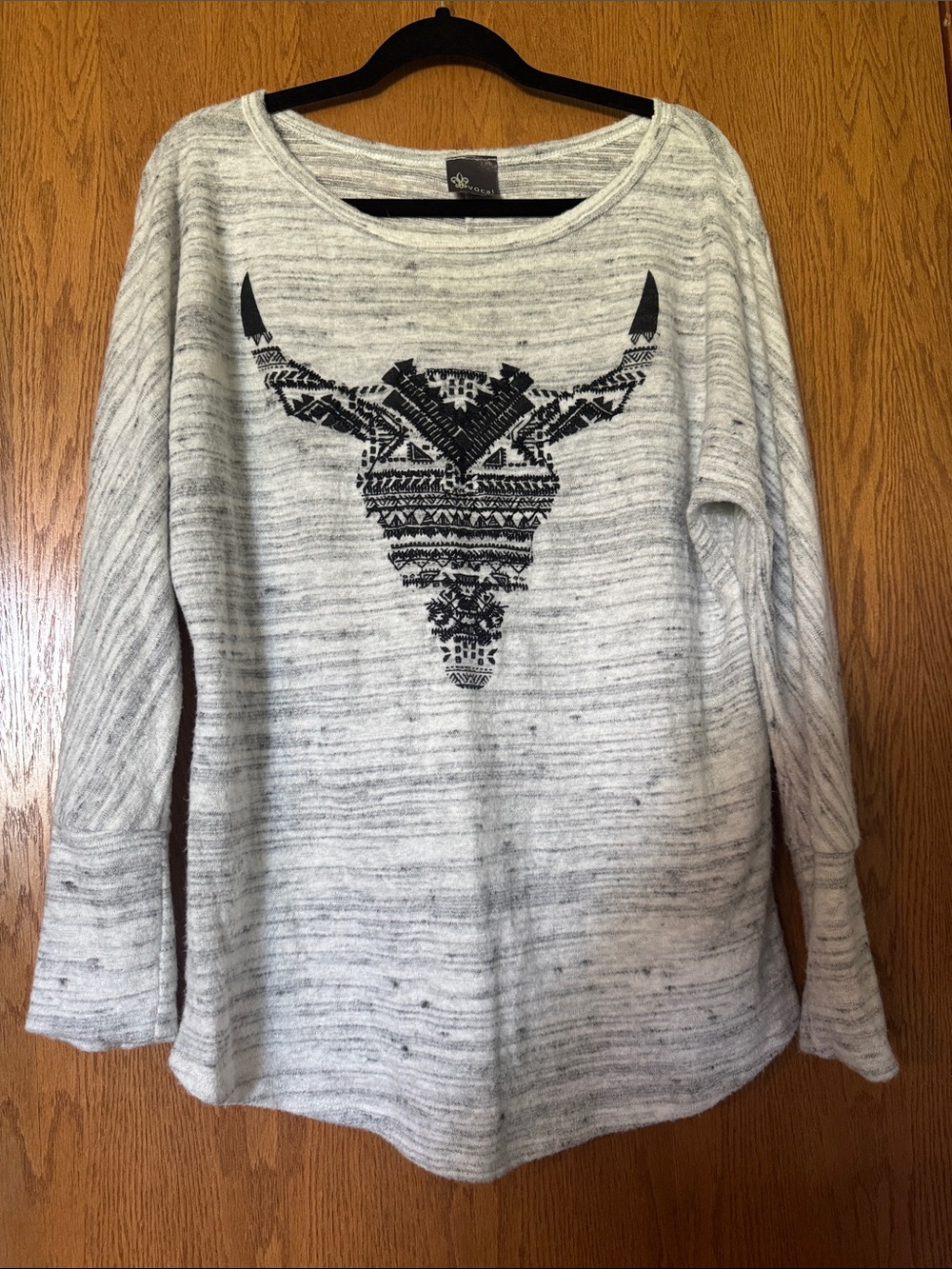 Vocal Women's Cream Heathered Sweater with Black Aztec Bull Graphic